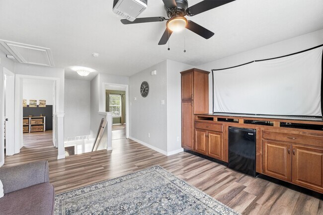 Building Photo - 6215 Lake Chase Ct