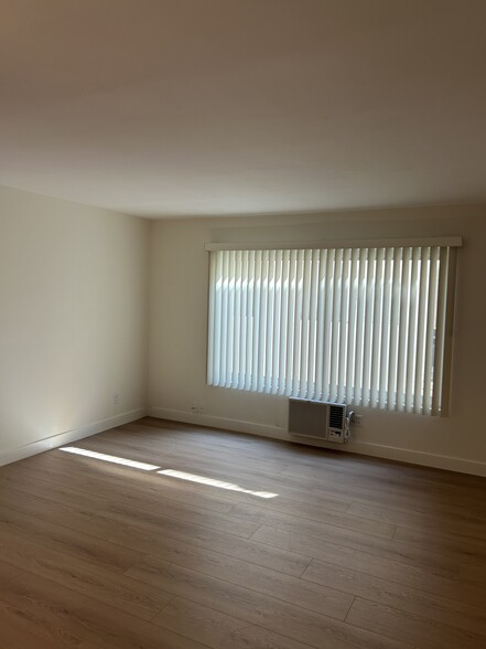 Building Photo - 5259 Corteen Pl