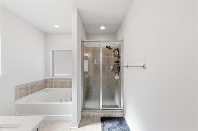 Building Photo - 1861 Abbey Rd