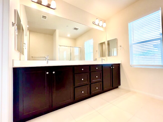 Building Photo - 11544 W Starcross Dr