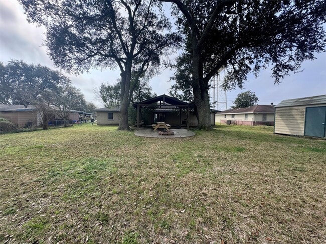 Building Photo - 345 Rachal Ave