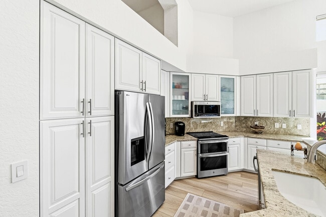 Building Photo - 6213 NW 21st Ct