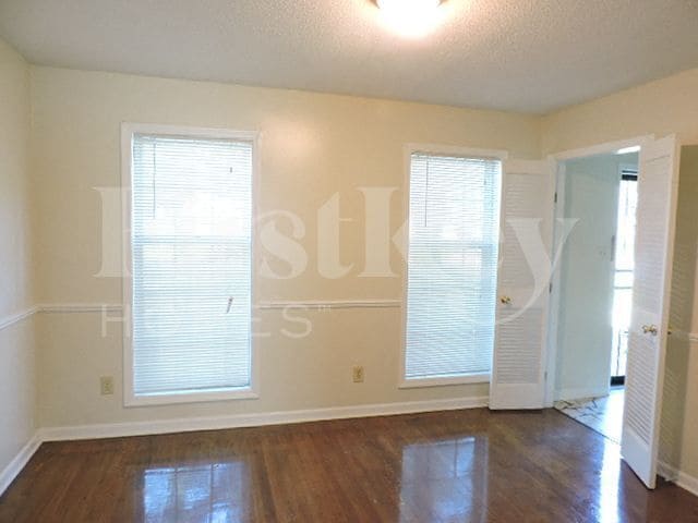 Building Photo - 5595 Scottsdale Ave