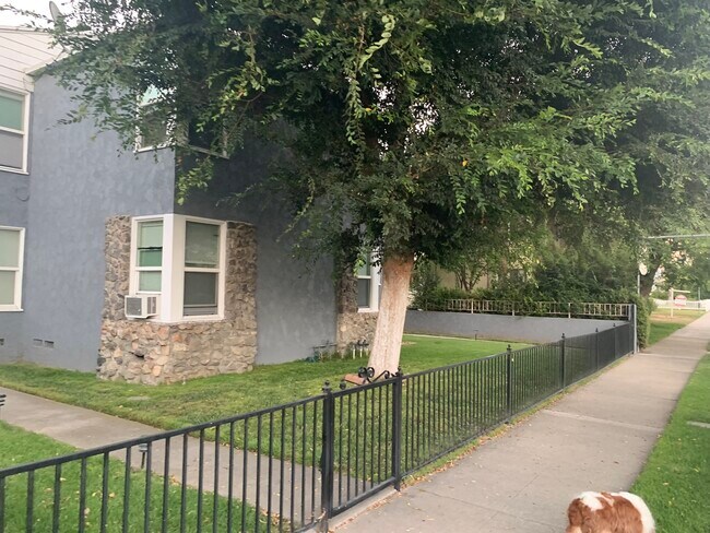 Building Photo - 1846 Scott Rd