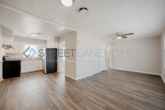 Building Photo - 2716 Walker St