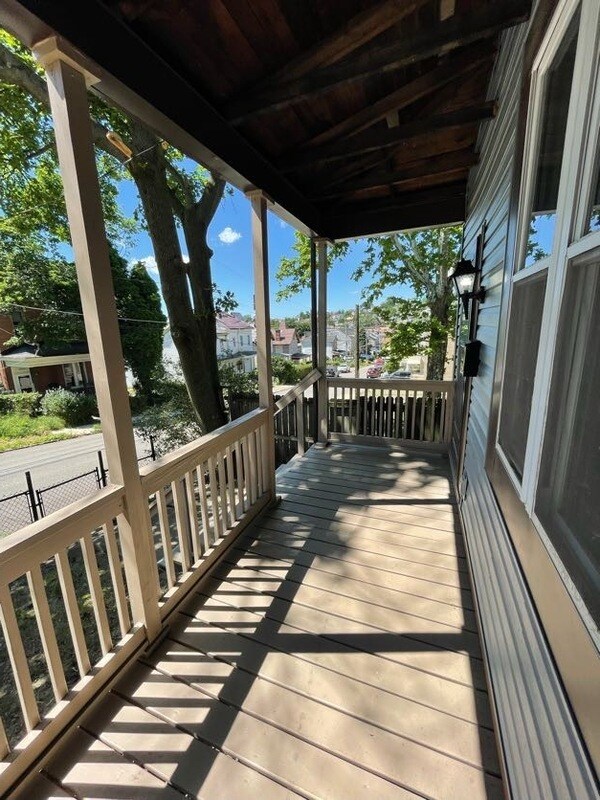 Building Photo - 405 Millbridge St