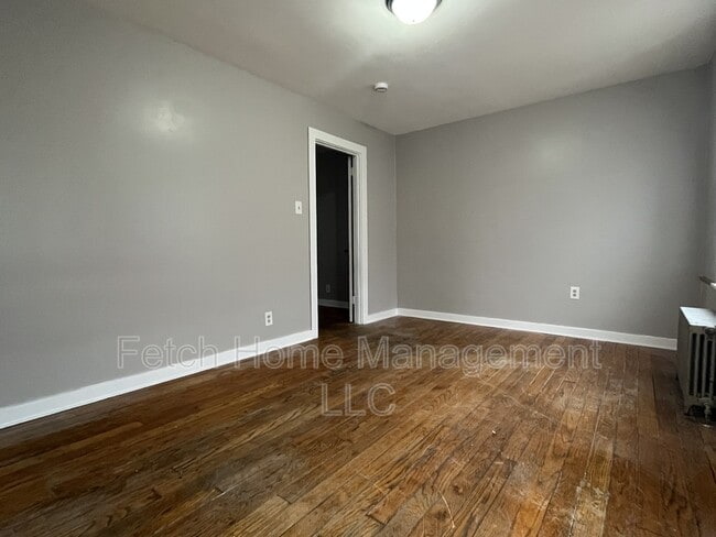 Building Photo - 414 New St