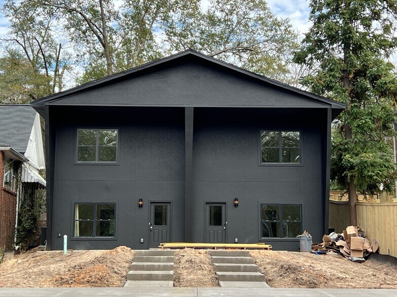 Building Photo - 133 Harden St