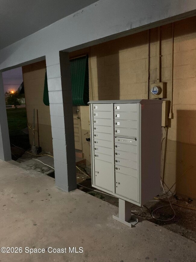 Building Photo - 2421 Stone St