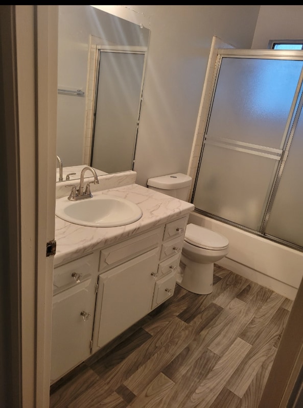 Building Photo - 2421 Country Club Blvd