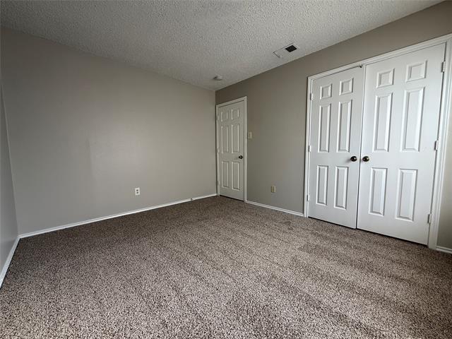 Building Photo - 1517 Huntington Dr