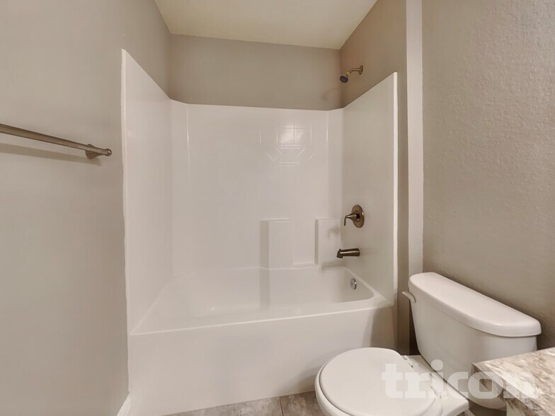 Building Photo - 14456 Barley Field Dr