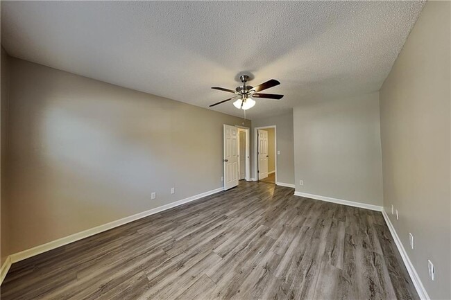 Building Photo - 4094 Sweetsprings Terrace SW