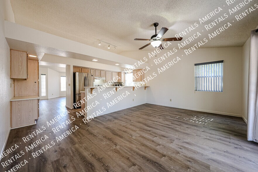 Building Photo - 12240 S 45th St