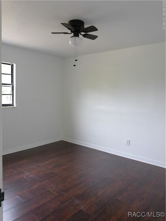 Building Photo - 5526 S Bristol Terrace