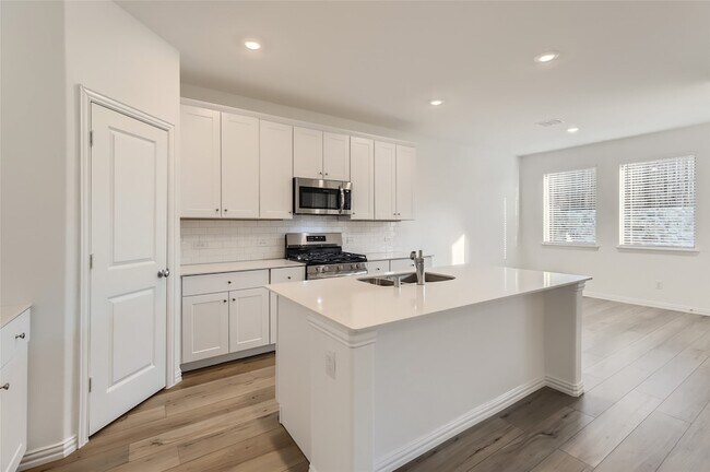 Building Photo - 1205 Gladespring Ln