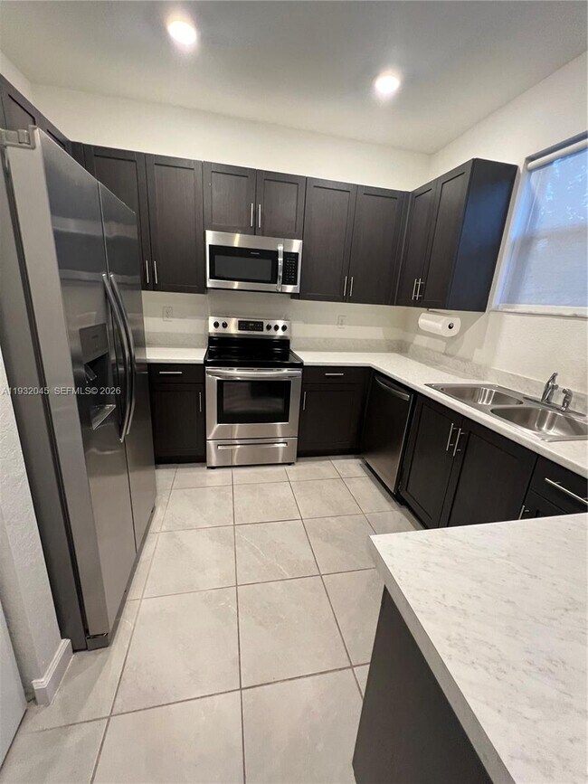 Building Photo - 13387 SW 287th Ter