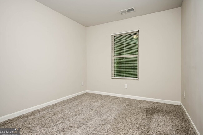Building Photo - 3281 Pennington Dr