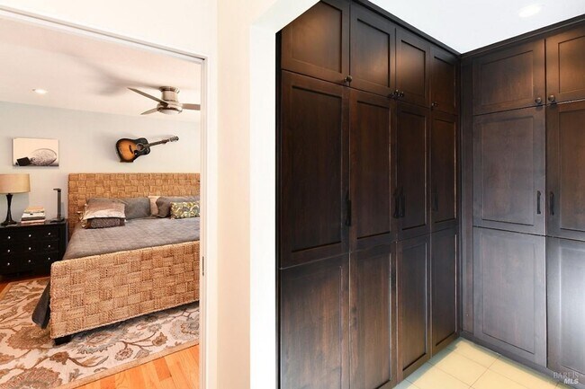 Building Photo - Stunning Four Bedroom Browns Valley Home f...