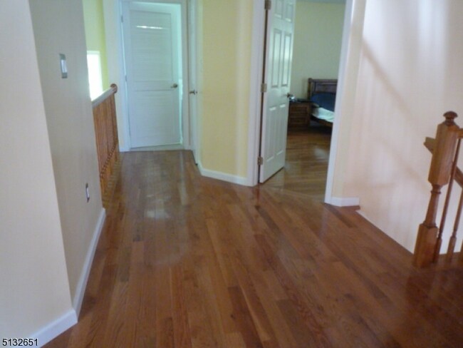 Building Photo - 9 Harrogate Cir