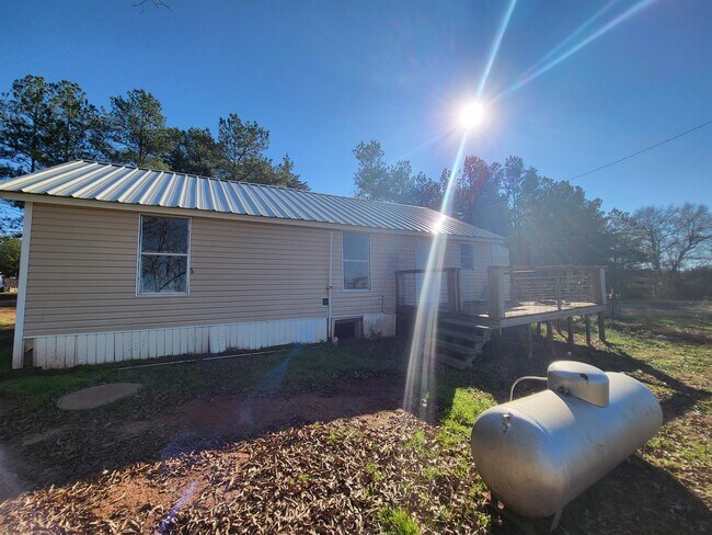 Building Photo - 299 CR 111