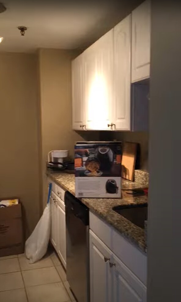 Building Photo - 12 Everett St