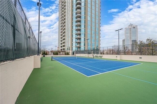 Building Photo - 2795 Peachtree Rd NE