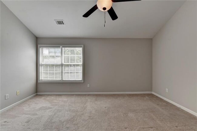 Building Photo - 6752 Grand Hickory Dr