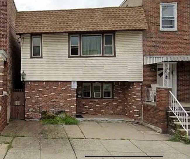 Building Photo - 330 Sip Ave