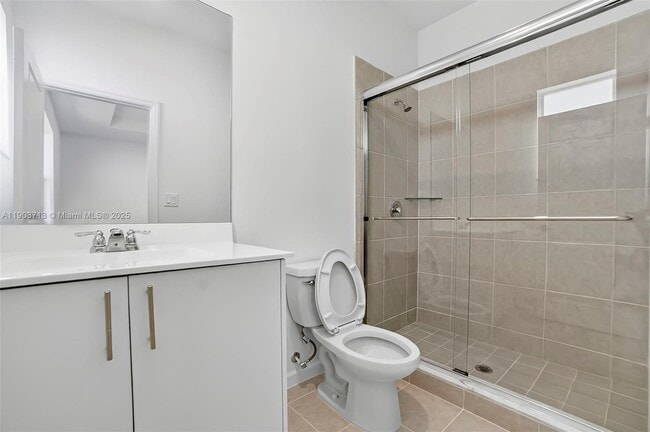 Building Photo - 2748 SE 26th Ave