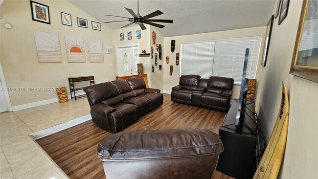 Building Photo - 6731 NW 26th Way