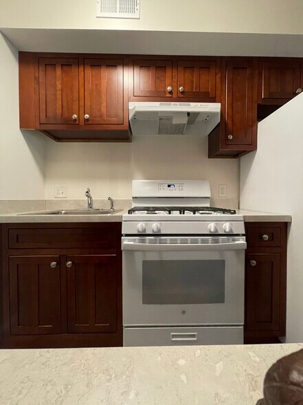 Building Photo - 4630 New Hampshire Ave NW