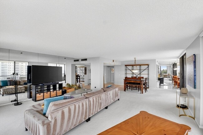 Building Photo - 4100 N Ocean Dr