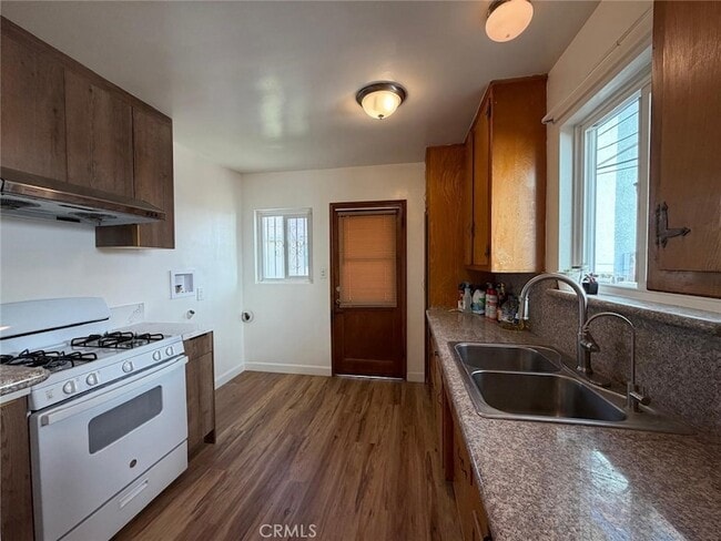 Building Photo - 1419 Prospect Ave