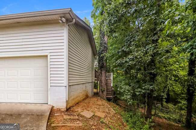 Building Photo - 1198 Oak Knoll Ct