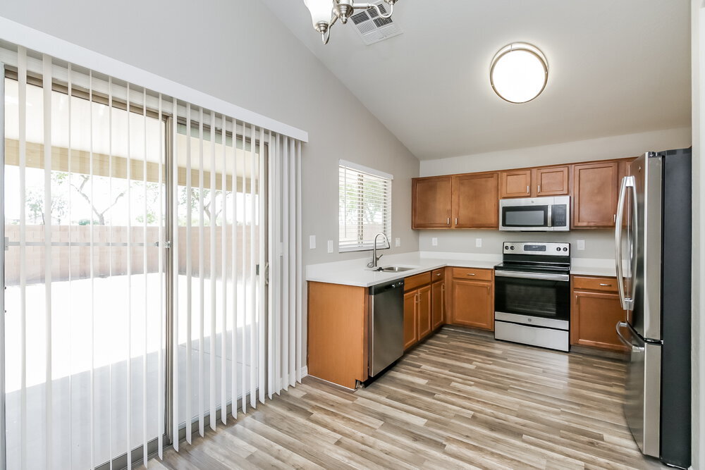 Building Photo - 34895 N Open Range Dr