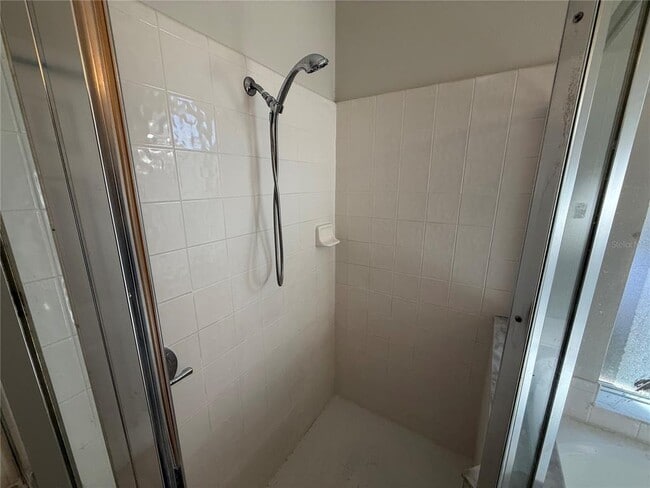 Building Photo - 1976 Willow Wood Dr