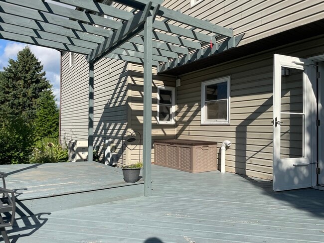 Building Photo - 14 Byars Cir