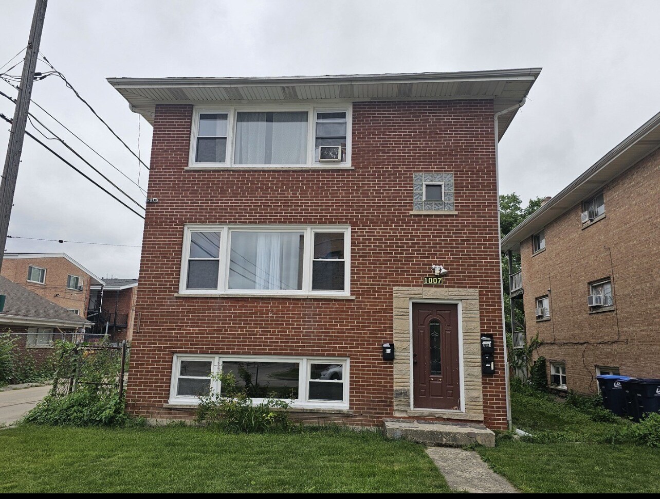 Building Photo - 1007 S 13th Ave