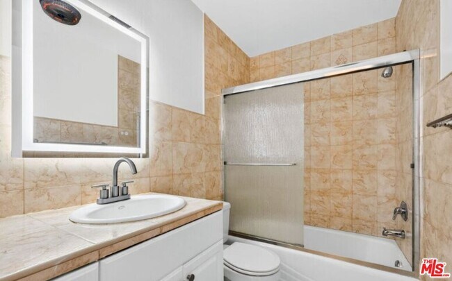 Building Photo - 5252 Coldwater Canyon Ave