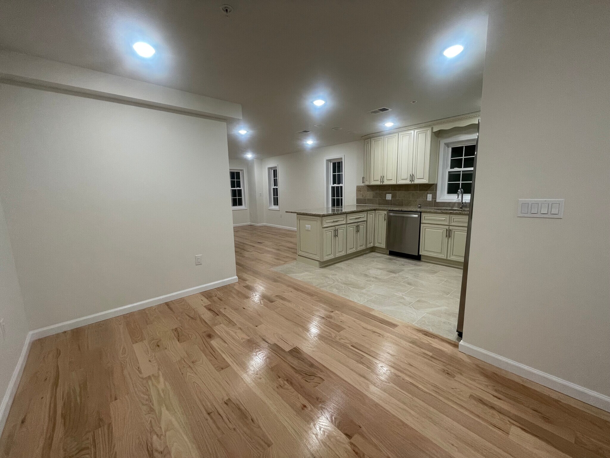 Building Photo - 26 Stuyvesant Ave