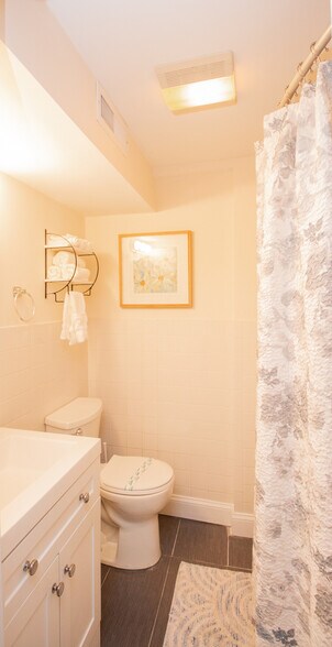 Building Photo - 24 Jay St