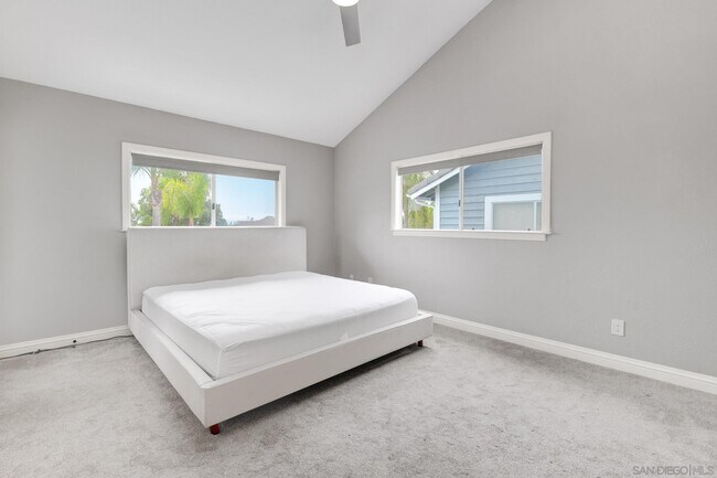 Building Photo - 418 Summer View Cir