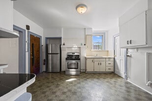 Building Photo - 39 Jay St