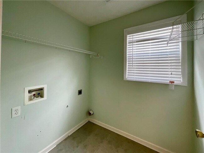 Building Photo - 3317 Freedom Landing NW