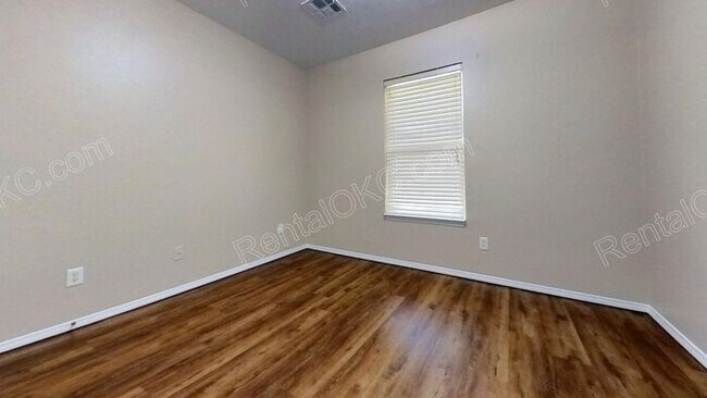 Building Photo - 2805 Fennel Rd
