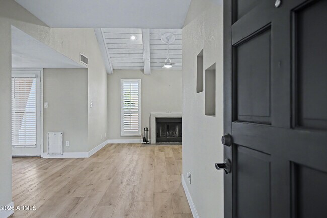 Building Photo - 1920 E Maryland Ave