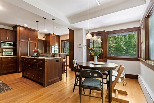 Building Photo - 1442 Federal Way