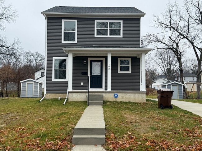 Primary Photo - Modern 3-Bedroom Home with 1.5 Baths