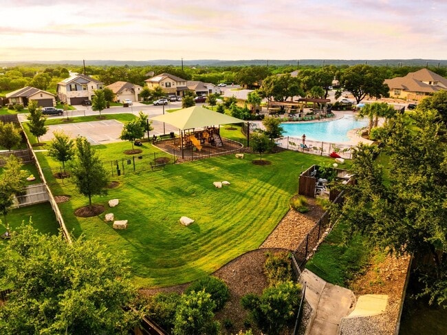 Building Photo - Rental Home w/ a POOL!!!